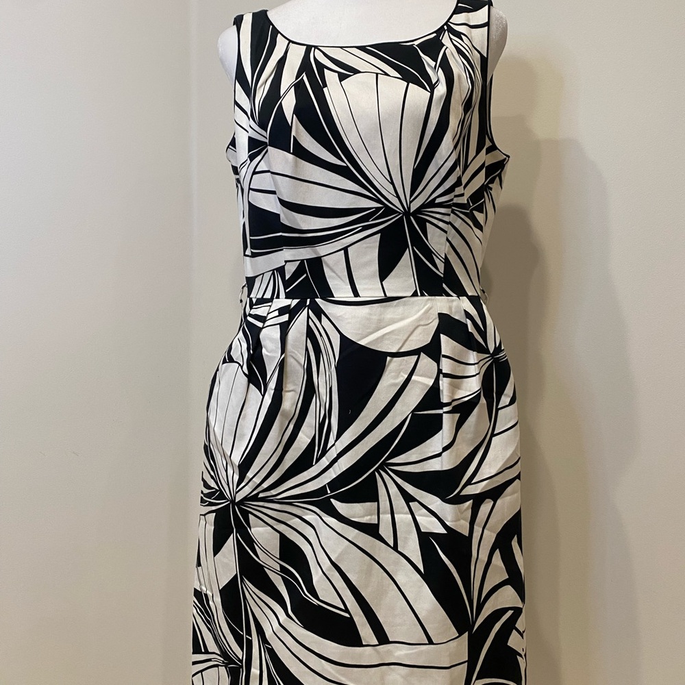 GNW Monochrome Abstract Midi Dress - Picture 1 of 5